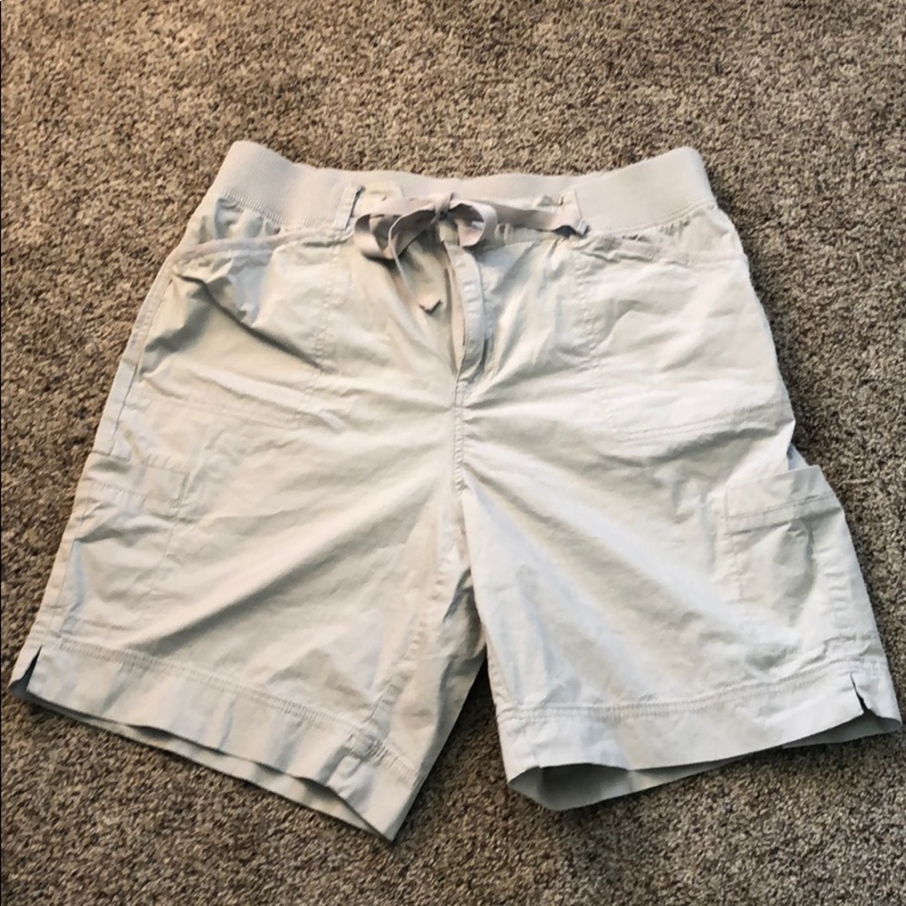 In Every Story women’s cargo shorts tan 16